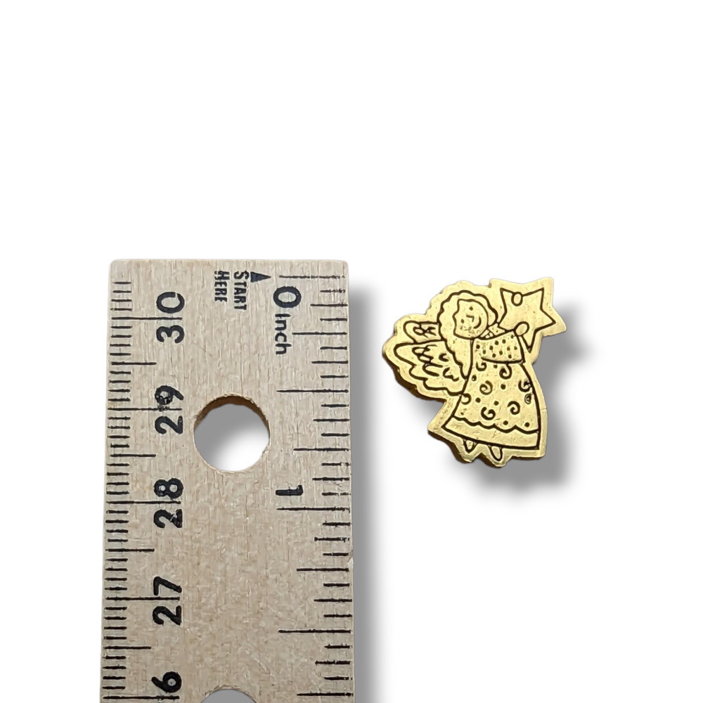 Gold Tone Flying Christmas Angel Holding Star Hat Lapel Pin - Picture 2 of 4